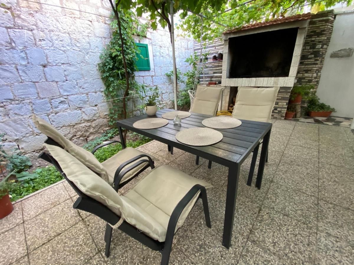 Kaštela Apartment Stari Dvor מראה חיצוני תמונה