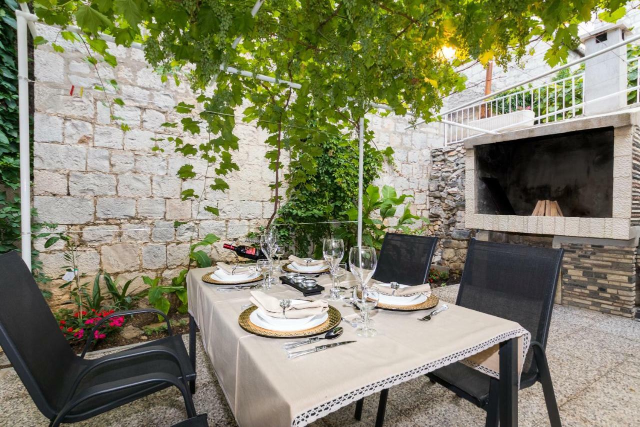 Kaštela Apartment Stari Dvor מראה חיצוני תמונה