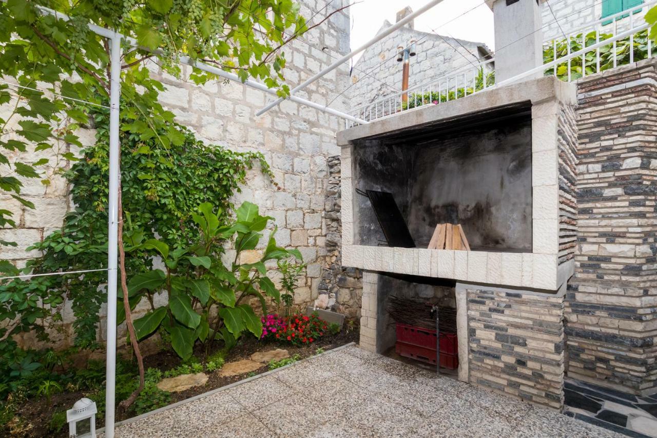 Kaštela Apartment Stari Dvor מראה חיצוני תמונה